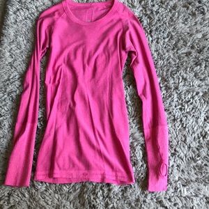 long sleeved lulu shirt